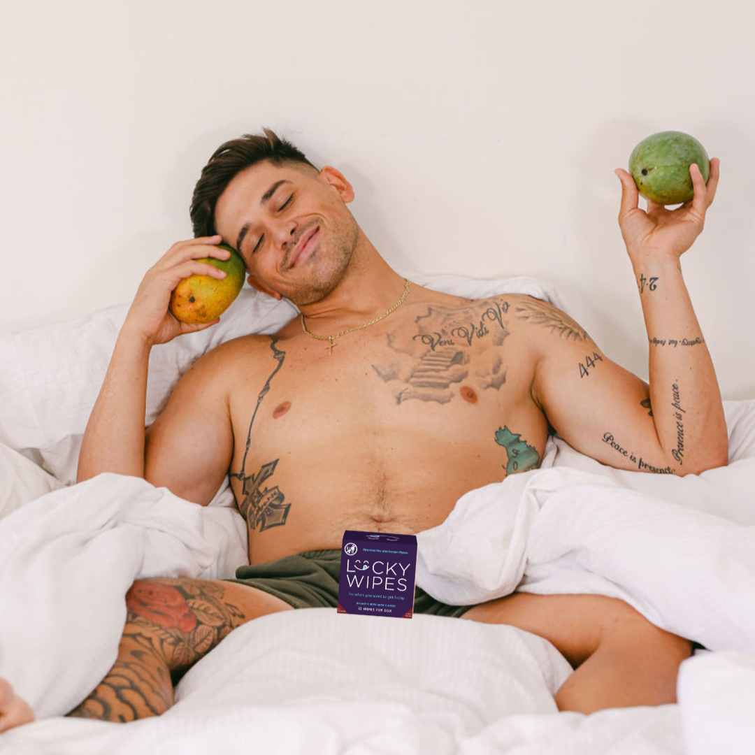 Lucky Wipes For Men Strawberries and Cream Flavor