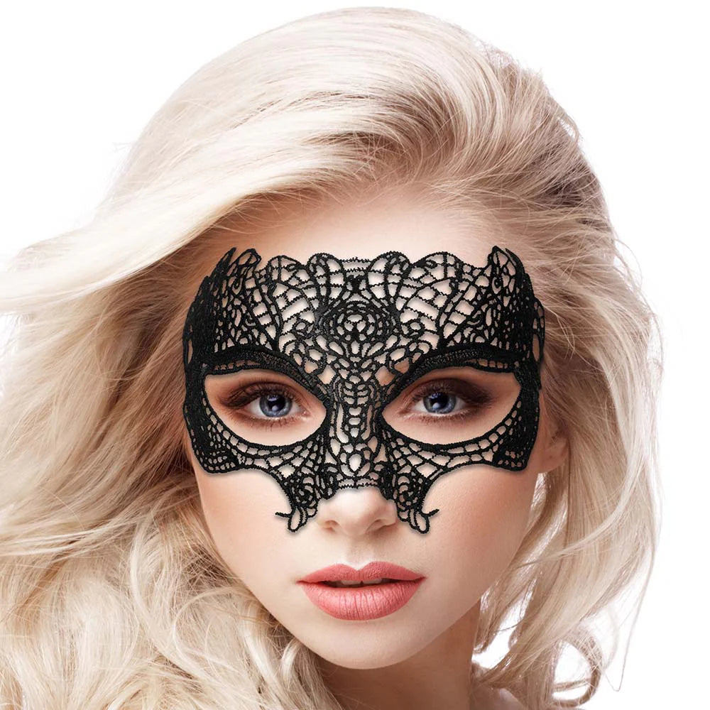 Sexy Lace Mask in Black