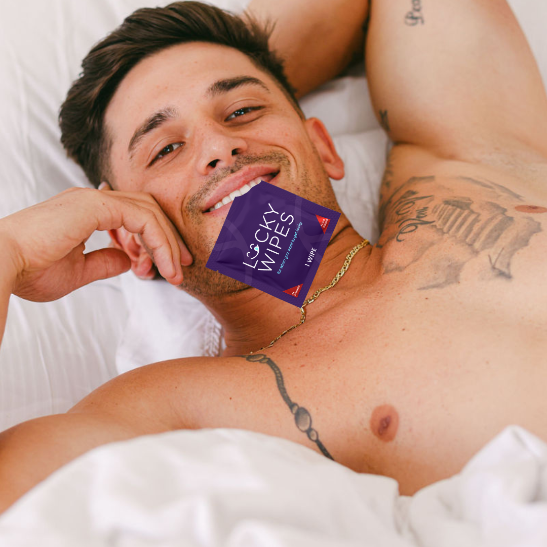 Lucky Wipes For Men Strawberries and Cream Flavor