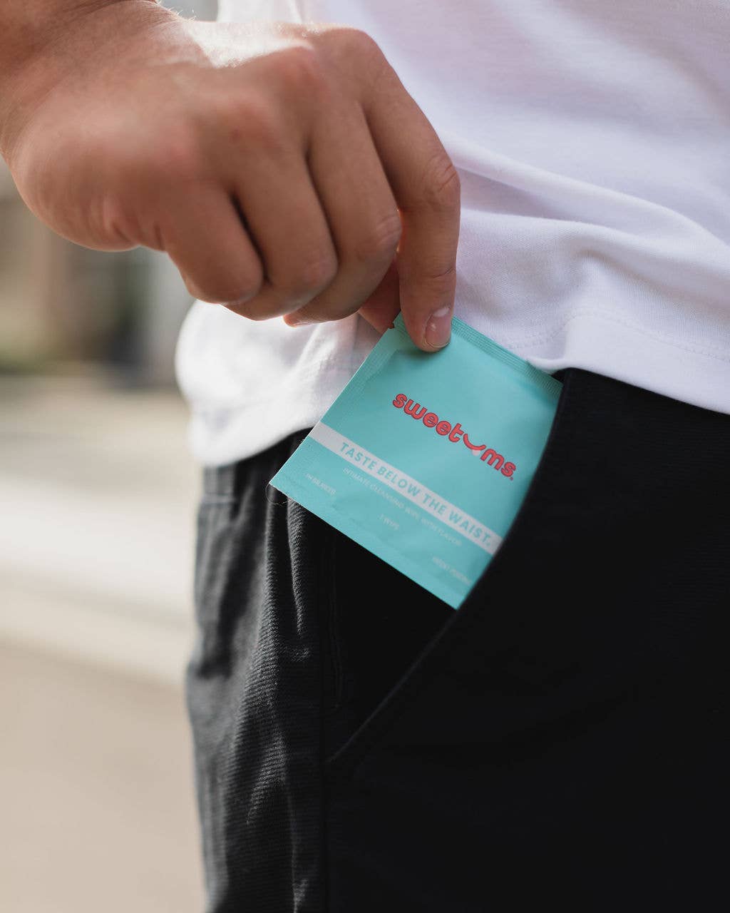 Cinnamon Bun Flavored Intimate Wipes Feminine Wipes