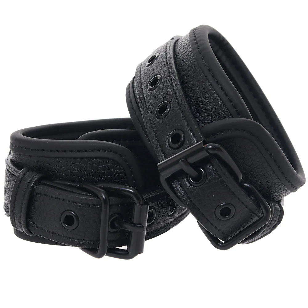 Blackout Deluxe Leather Handcuffs